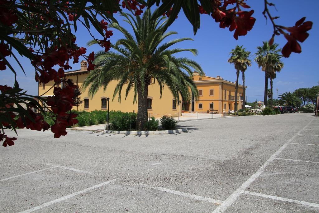 Country House Il Ponte Alba Adriatica Exterior foto